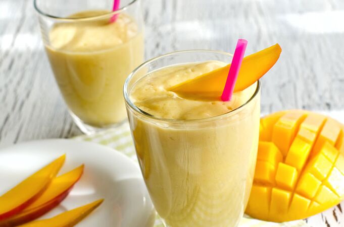 Mango and Orange Yoghurt Smoothie for Weight Loss