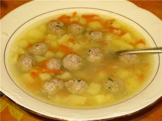 Soup with vegetables and meatballs - a light dish on the weekly diet menu